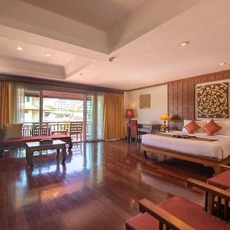 Avalon Beach Resort Pattaya Exterior photo