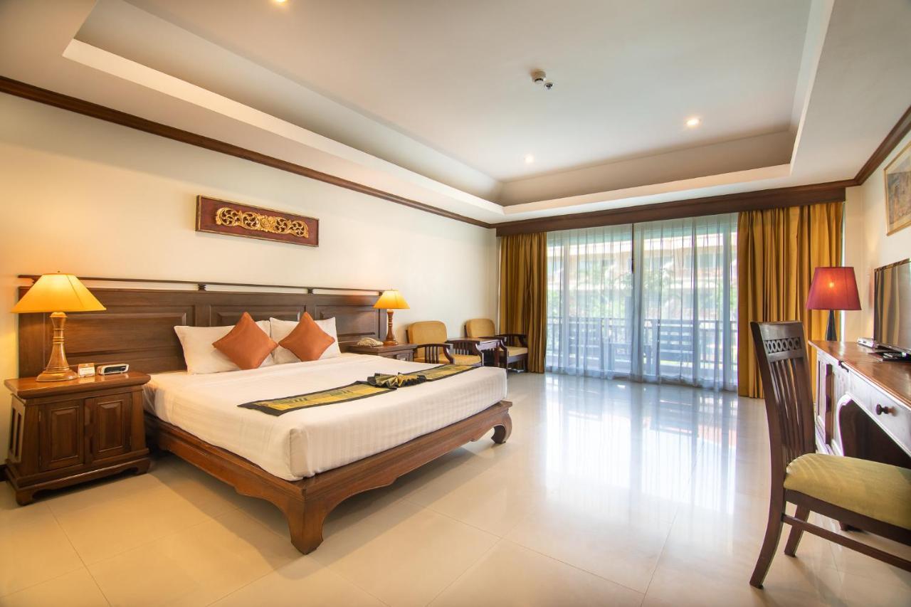 Avalon Beach Resort Pattaya Exterior photo