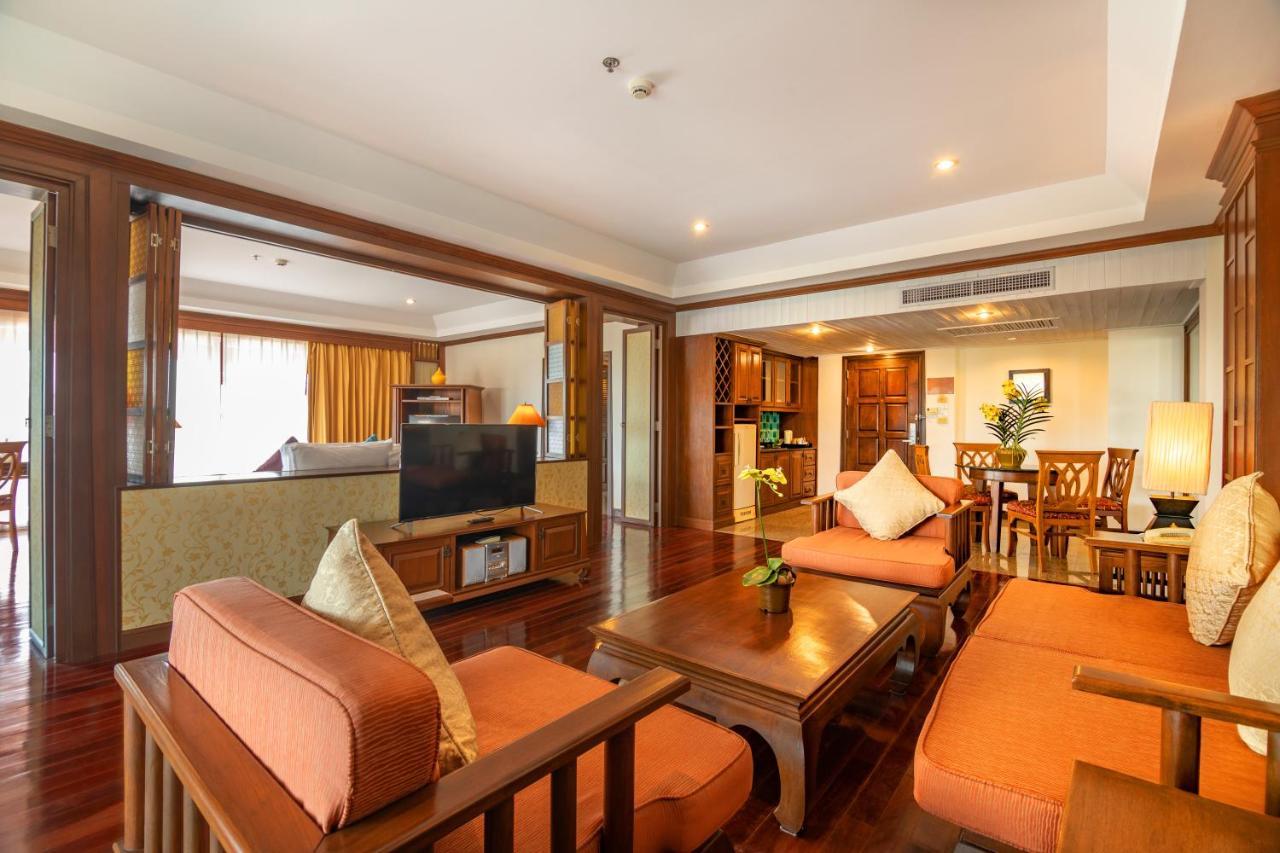 Avalon Beach Resort Pattaya Exterior photo