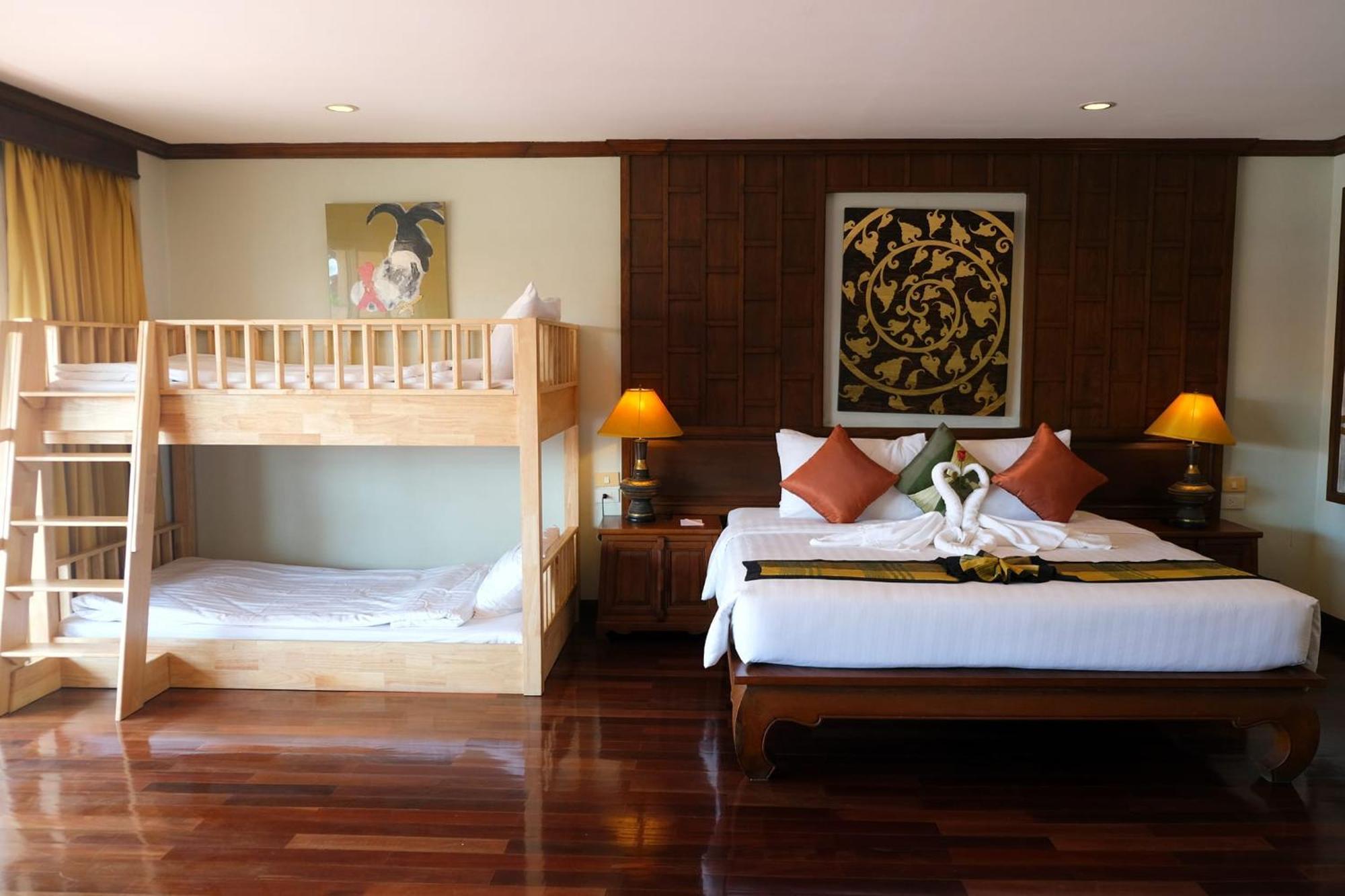 Avalon Beach Resort Pattaya Exterior photo