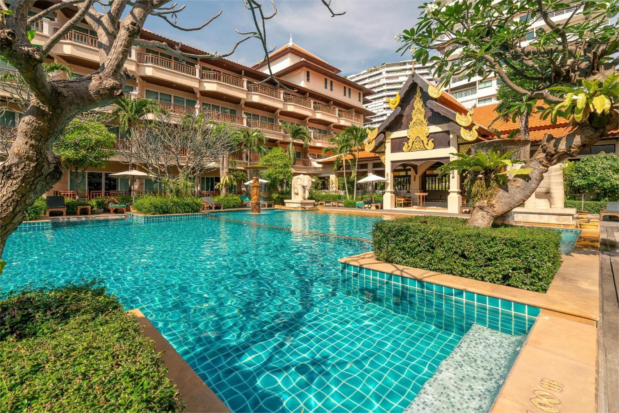 Avalon Beach Resort Pattaya Exterior photo