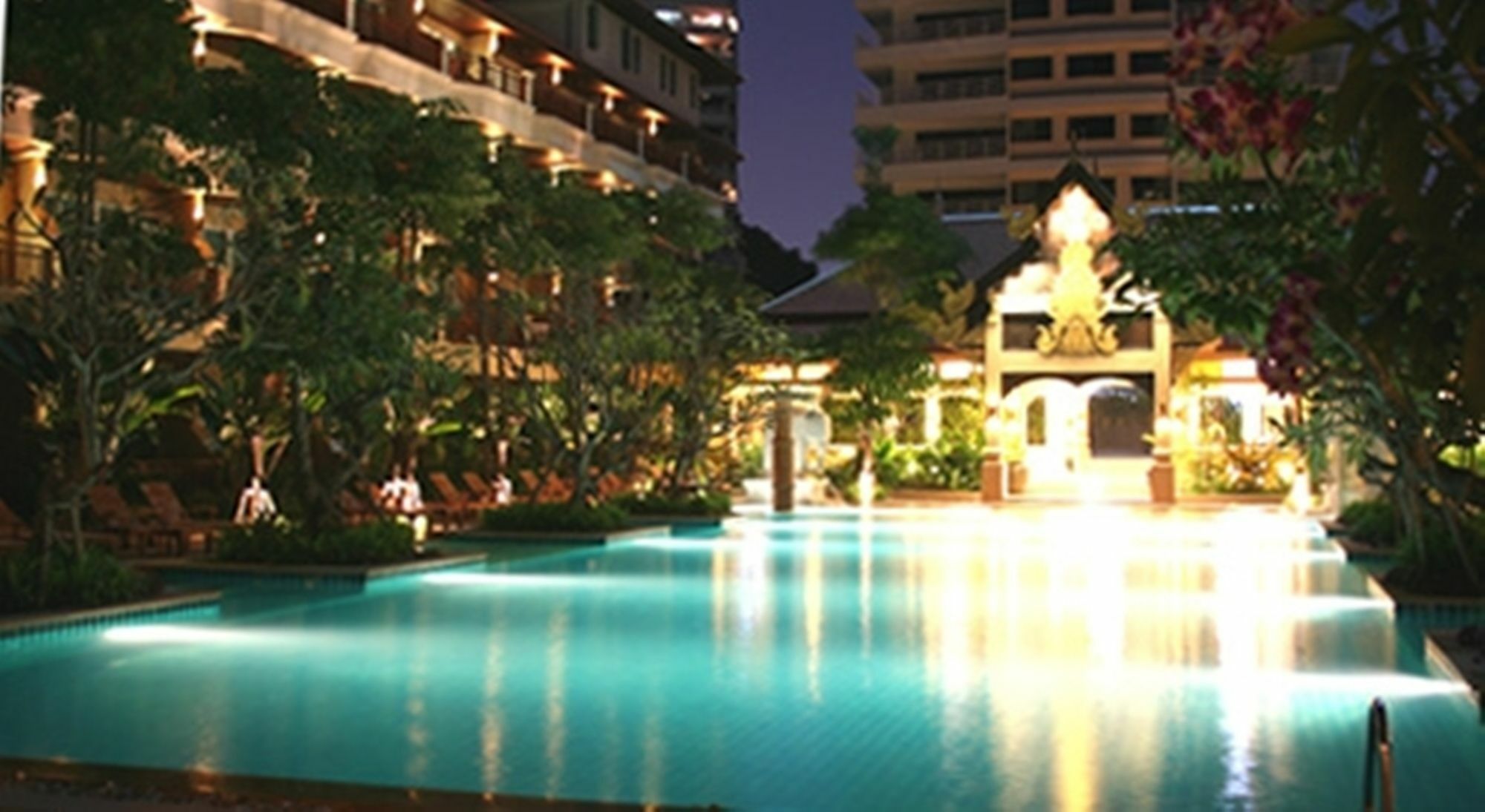 Avalon Beach Resort Pattaya Exterior photo
