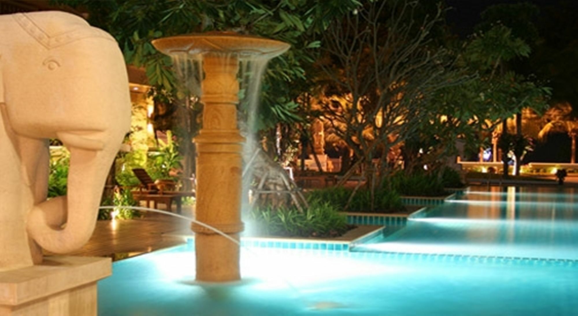 Avalon Beach Resort Pattaya Exterior photo